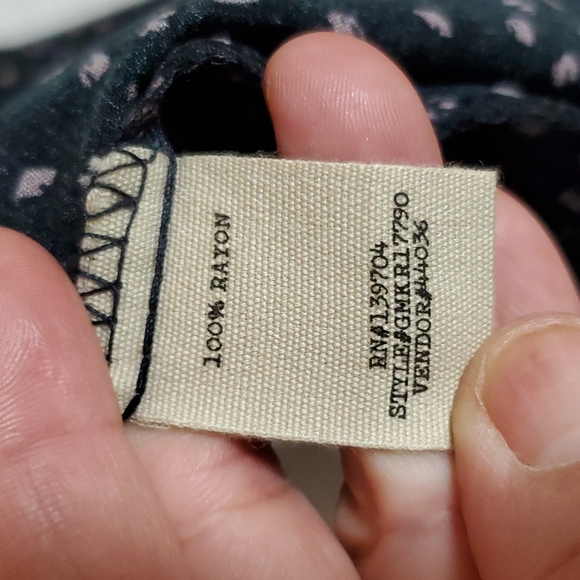 GIMMICKS Printed Ruffle Blouse - Picture 13 of 14